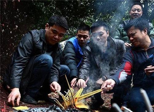 陆少夫人带崽下山了,陆家少夫人携子闯江湖