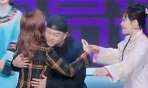 吃瓜群众娱乐自媒体视频,短视频背后的趣味与真相